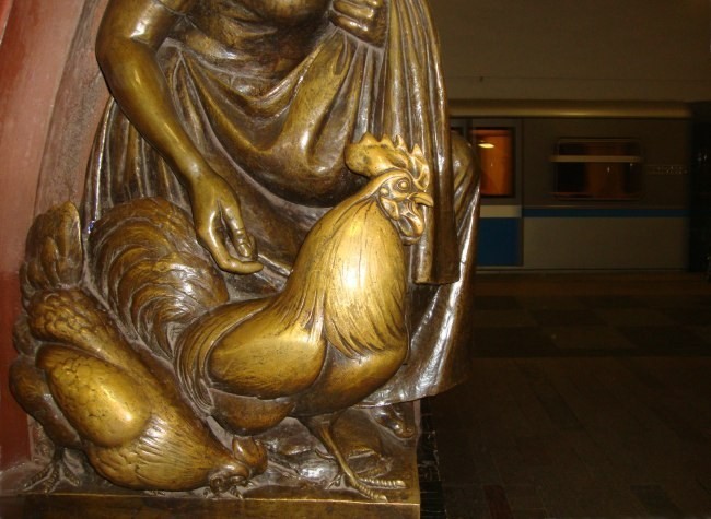 Скульптура петуха